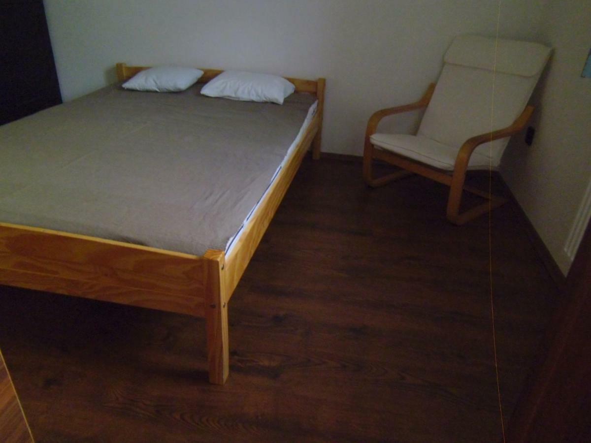 Aulich Apartman Μίσκολτς Εξωτερικό φωτογραφία